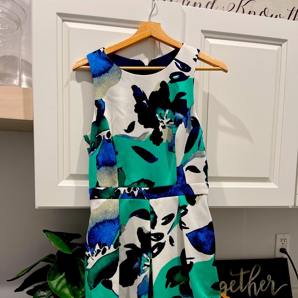 Vince camuto dress wear anytime of year sleeveless or with cardigan or jacket